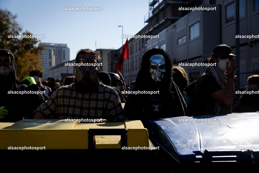 _B7A9387 | manifestation de lycéens à Strasbourg, le 6 octobre 2026, dans le cadre d’un mouvement national de protestation contre les conditions d’apprentissage. - Realisiert mit Pictrs.com