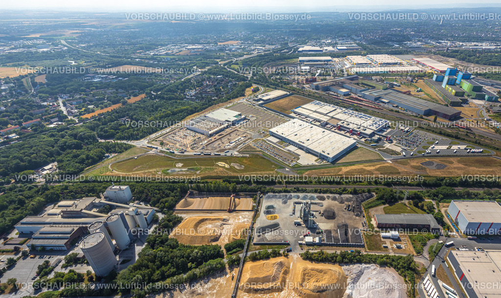 Dortmund220704370 | Luftbild, Gewerbegebiet Westfalenhütte, Baustelle für Prologis Park Dortmund DC2, Rewe Logistik, Walzwerkstraße Ecke Sinterstraße, Borsigplatz, Dortmund, Ruhrgebiet, Nordrhein-Westfalen, Deutschland