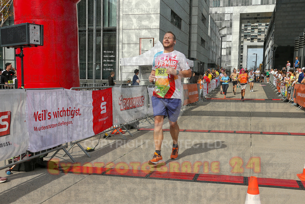 250920_1331_EX1_5258 | Sportfotografie im Rhein-Sieg Kreis, Köln, Bonn, NRW, Rheinland Pfalz, Hessen, etc. Unser Tätigkeitsfeld umfasst den Laufsport vom Volkslauf über den Marathon, Duathlon, Triathon bis zum Ultralauf wie Kölnpfad Ultra oder Schindertrail.