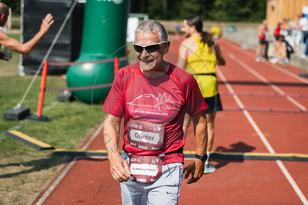 2026-07-26 Halbmarathon Moenchsdeggingen - 00543 | bastis.photos - Realisiert mit Pictrs.com