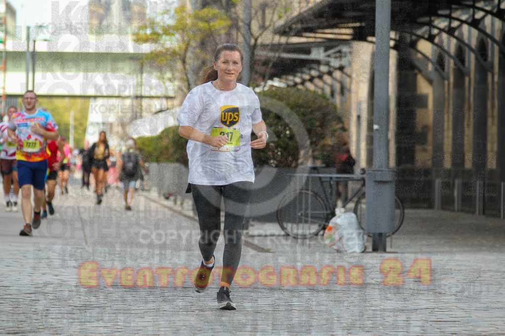250920_1332_EV4_5988 | Sportfotografie im Rhein-Sieg Kreis, Köln, Bonn, NRW, Rheinland Pfalz, Hessen, etc. Unser Tätigkeitsfeld umfasst den Laufsport vom Volkslauf über den Marathon, Duathlon, Triathon bis zum Ultralauf wie Kölnpfad Ultra oder Schindertrail.