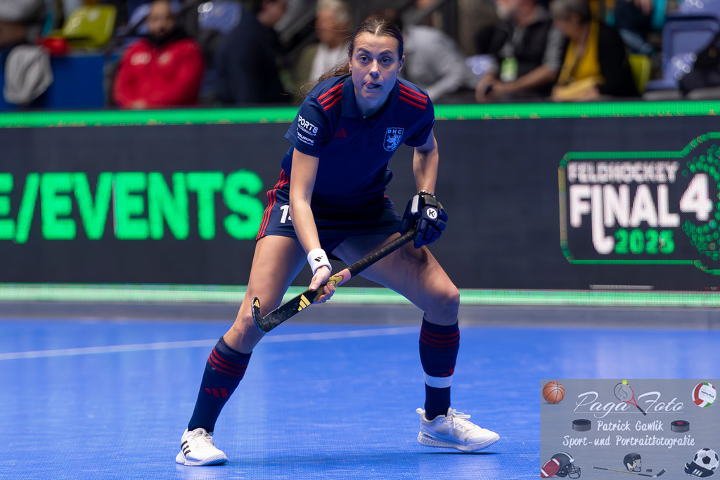 Volvo E.R.B. Final 4 Halbfinale Frauen: Mannheimer HC - Düsseldorfer HC, 25.01.2025 | Selin Oruz (Düsseldorfer HC #14), Freisteller, Portrait, Porträt, Mannheimer HC - Düsseldorfer HC, Frankfurt, Süwag Arena, 25.1.2025 - Realisiert mit Pictrs.com