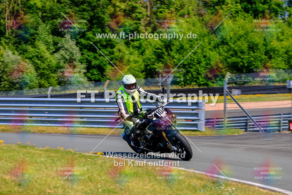 _TCM6770 | Hier findet Ihr Bilder von Touristenfahrten auf der Nürburgring Nordschleife oder von anderen Veranstaltungen die ich besucht habe. Viel Spass beim Durch Schauen 