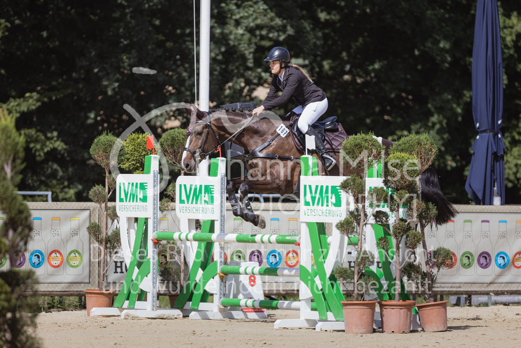 220728_BHO_RegioTour_A-Spr_Reiter-231 | Deine schönsten Turniermomente als professionelle Fotos! Entdecke hochwertige Pferdesport-Fotografie im Online-Shop. Jetzt Fotos finden & bestellen!