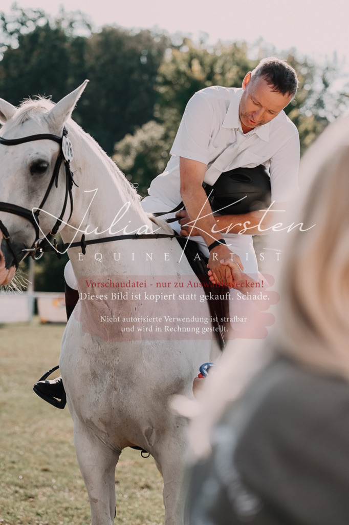 DSC_4913 | Pferde- und Turnierfotografie in Westsachsen. Pferdeportraits, Auftragszeichnungen und intuitive Kunst.