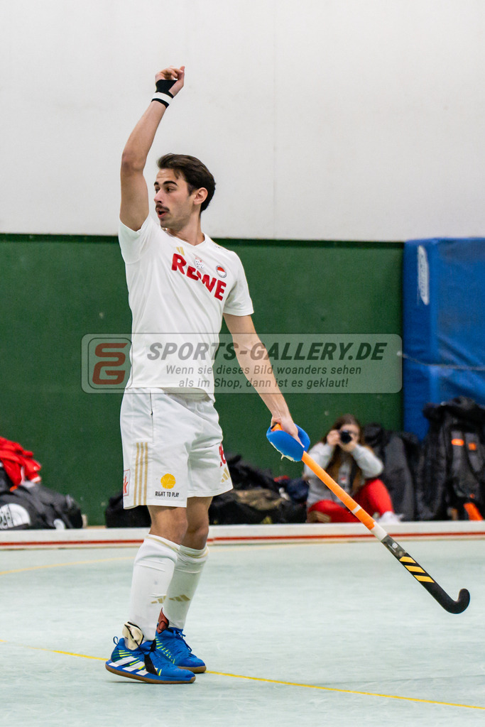 SFE_20250112_0026 | Köln, Deutschland, 12.01.2025:  ßHockey 1. Bundesliga Damen Rot-Weiss Köln - Crefelder HTC im KTHC Stadion Rot-Weiss Köln Tennis and Hockey Club am 12.01.2025 in Köln, Deutschland. (Foto von Stephan Fehrmann)Köln, Germany, 12.01.2025: ßHockey 1. Bundesliga Damen Rot-Weiss Köln - Crefelder HTC in KTHC Stadion Rot-Weiss Köln Tennis and Hockey Club at 12.01.2025 in Köln, Deutschland. (Foto from Stephan Fehrmann)
