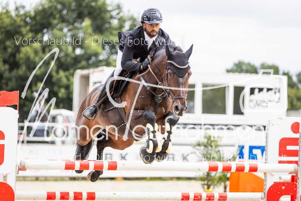 BHO-2PhSpr-M-5-2235 | MomenTaufnahmen Pferdesportfotos