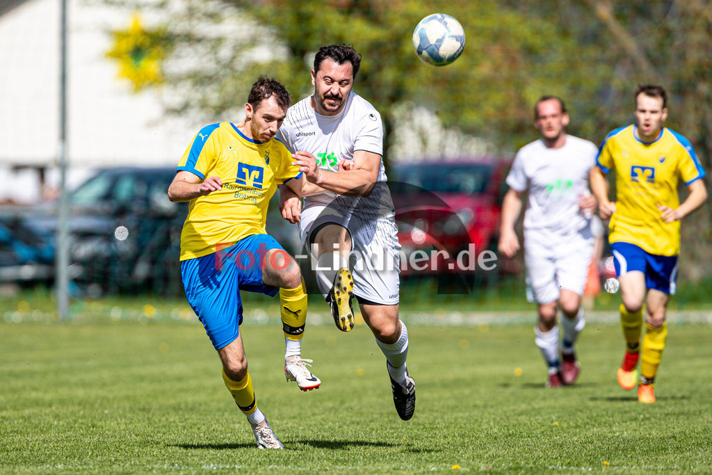 SC Böbing vs SG SV Eberfing/SV Söchering | Abstiegs Qualifikationsrunde A-Klasse Gruppe P, SC Böbing vs SG SV Eberfing/SV Söchering, 20240414,
Duell zwischen David KEßLER (SCB 10) und Philip KNECHT (SVES 5),
2024-04-14 in Böbing (Sportplatz Böbing)
10 David KEßLER (SCB 10), 5 Philip KNECHT (SVES 5)
Copyright: WolfgangxLindner foto-lindner.de