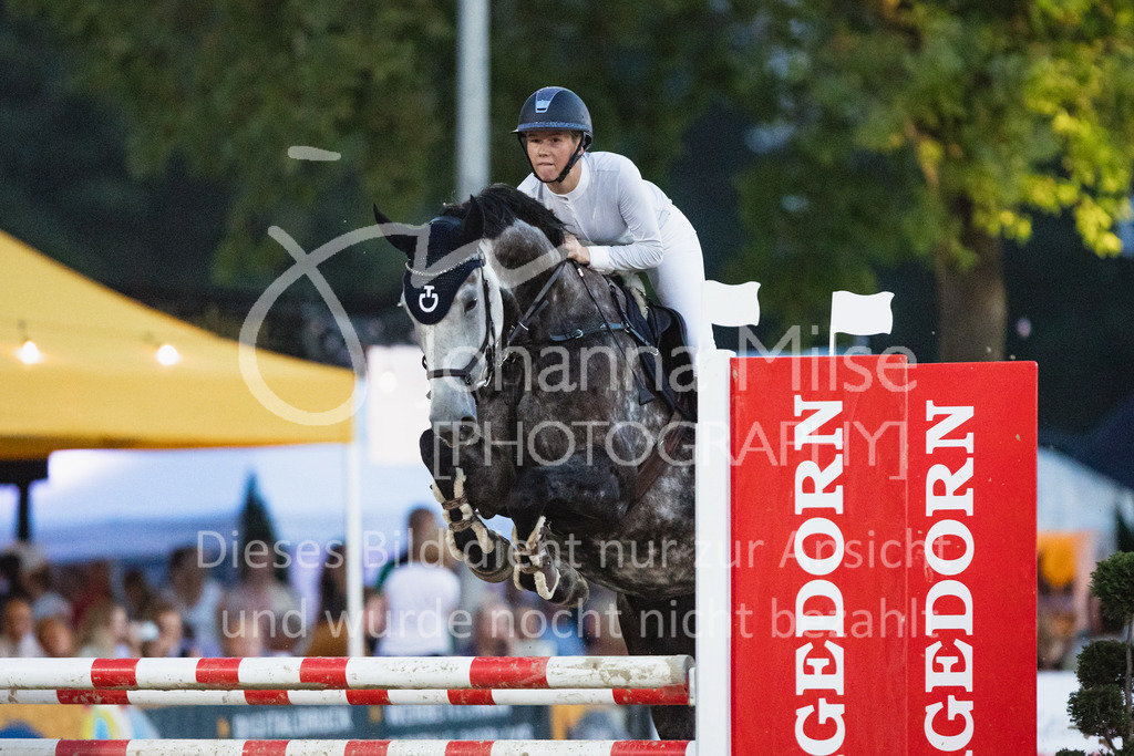 220825_Delbrueck_A1-Mannschaft-381 | Deine schönsten Turniermomente als professionelle Fotos! Entdecke hochwertige Pferdesport-Fotografie im Online-Shop. Jetzt Fotos finden & bestellen!