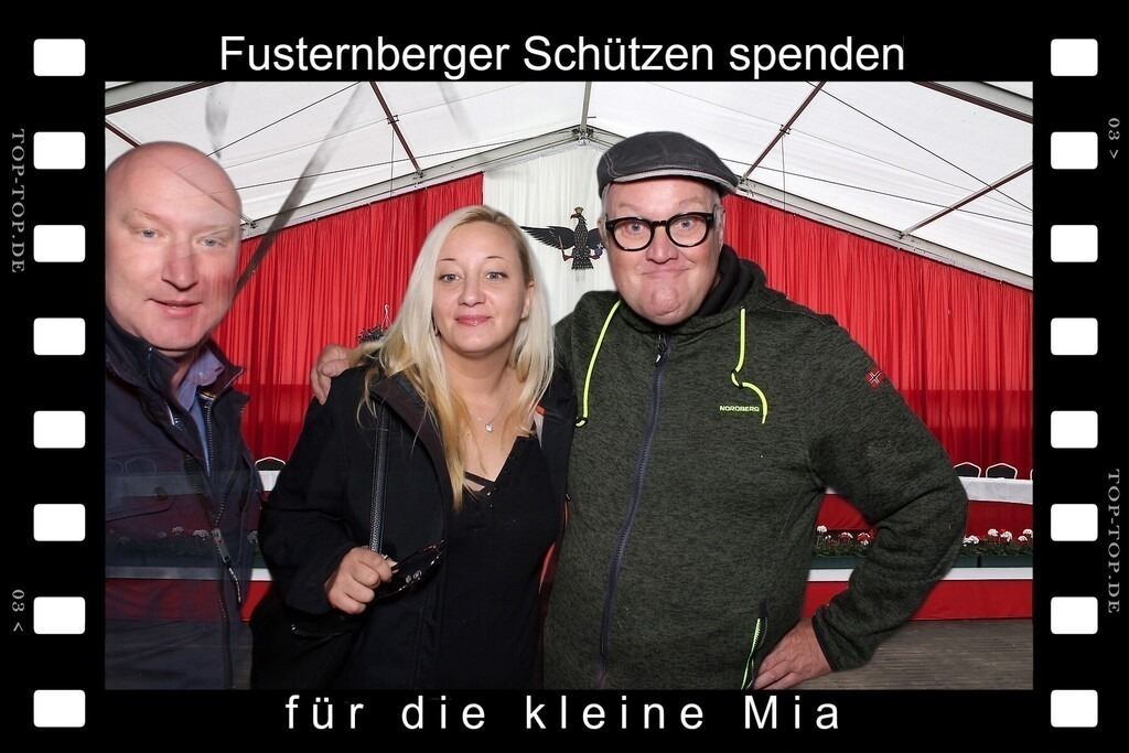 top-top.de 240928-002 | Foto, Video, Fotografie, Videografie, Fotobox, DJ, Discjockey, Musik, Musikbox, Veranstaltung, Photobooth, Amazon, Ebay, Buchtipp, Bestseller, Autor, Verlag, Buch, Wesel, Hamminkeln, NRW, Dinslaken, Rees, Drohne, Hochzeit, Party, Fotobox, Wesel, Fotograf