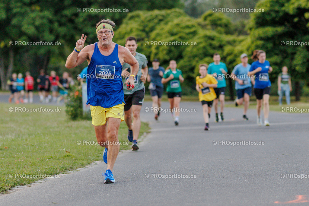 Sparda-Bank Nachtlauf Bonn; Bonn, 18.06.2025 | Impressionen vom Sparda-Bank Nachtlauf Bonn am 18.06.2025 in Bonn (Nordrhein-Westfalen). 