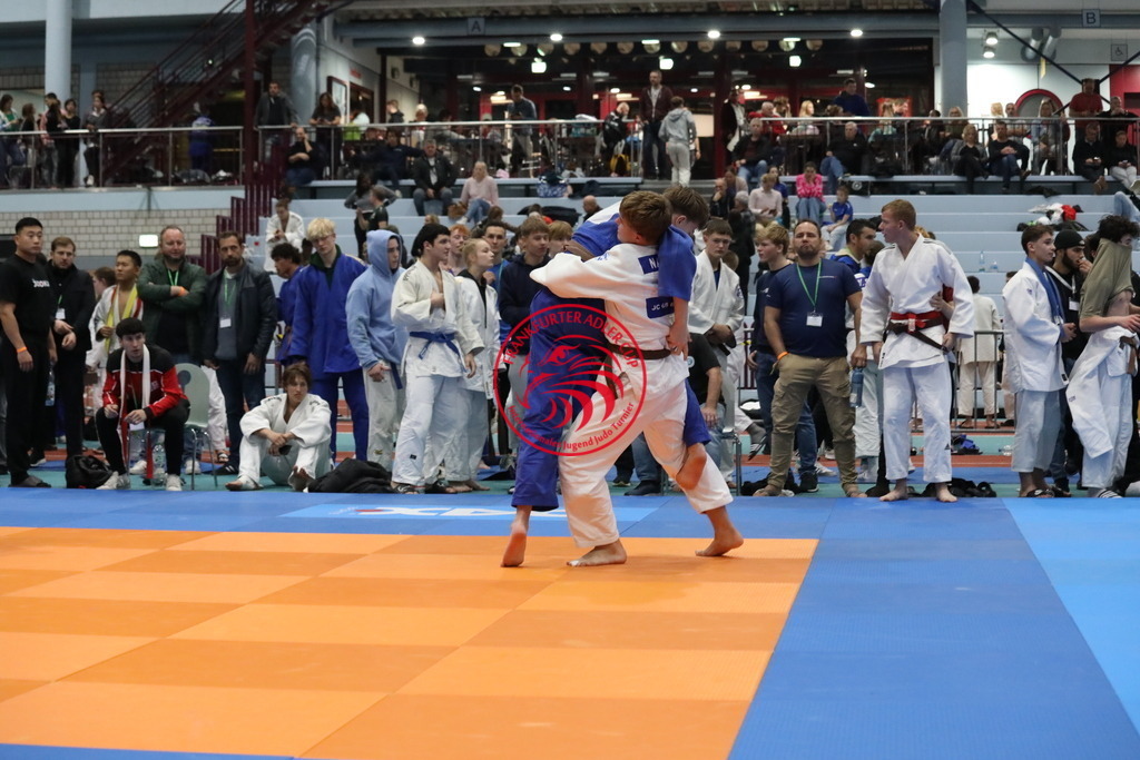 1J7A2470 | Fotos vom Adler Cup - Pictures from Adler Cup

Hier findet Ihr alle Eindrücke und großen Momente der Adler Cup Wochenenden. Here you will find all impressions and great moments of the Adler Cup weekends. - Realisiert mit Pictrs.com