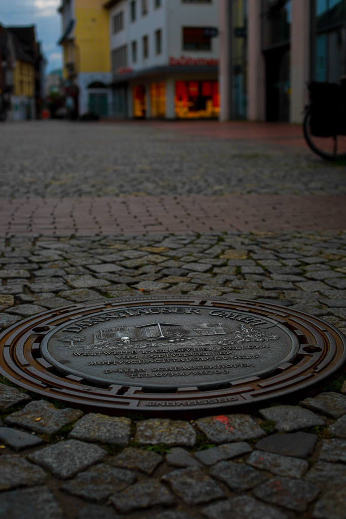 Moers_Stadtrundgang_070825_21 | Bildergalerie von Sport-Ereignissen aber auch von weiteren spannenden Dingen - nicht nur vom Niederrhein. In Anlehnung an den bekannten Spruch von Hanns Dieter Hüsch heißt das Motto: "Niederrhein ist überall".  - Realisiert mit Pictrs.com