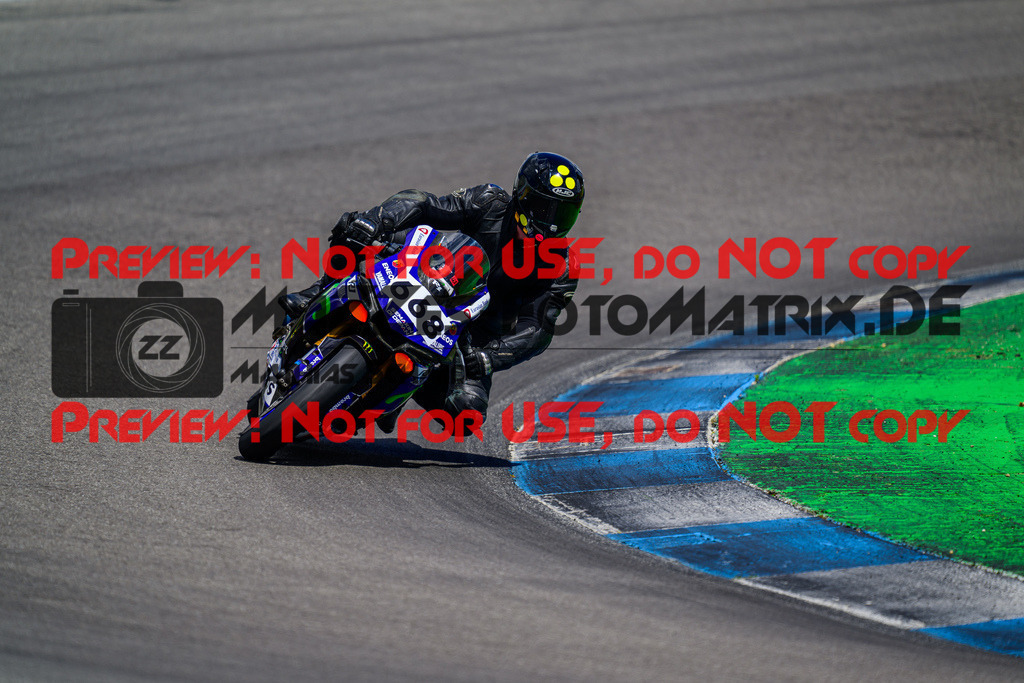 MaZZes_FotoMatrix_240615_6007705_2235 | ROT