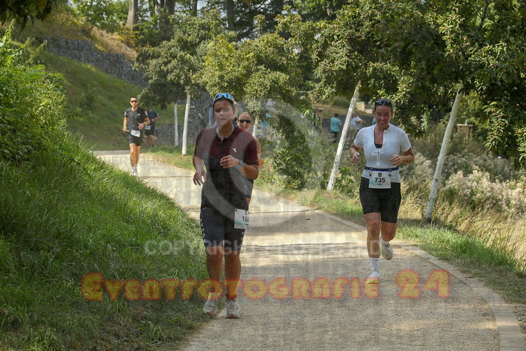 250824_1455_EX1_8052 | Sportfotografie im Rhein-Sieg Kreis, Köln, Bonn, NRW, Rheinland Pfalz, Hessen, etc. Unser Tätigkeitsfeld umfasst den Laufsport vom Volkslauf über den Marathon, Duathlon, Triathon bis zum Ultralauf wie Kölnpfad Ultra oder Schindertrail.