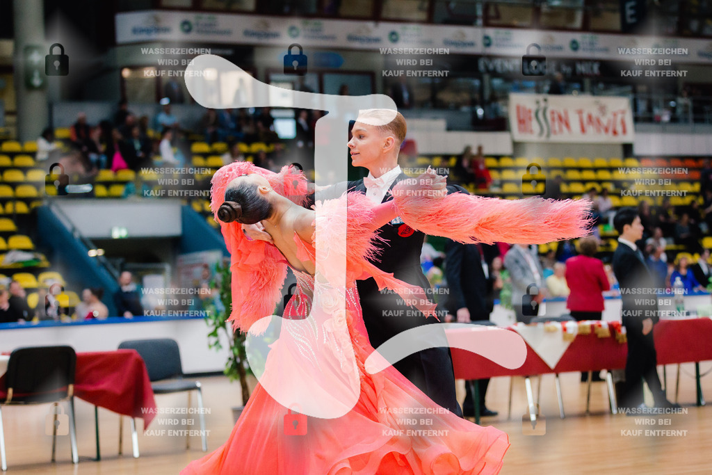 Hessen Tanzt WDSF Open Junior II Standard 4th (208) Oliver Gebert _ Alina Balatsko (Czech Republic)-2025-05-17-7823 | Webshop for digital downloads and prints of dance sport, event & show photographer Julian Link - Realisiert mit Pictrs.com
