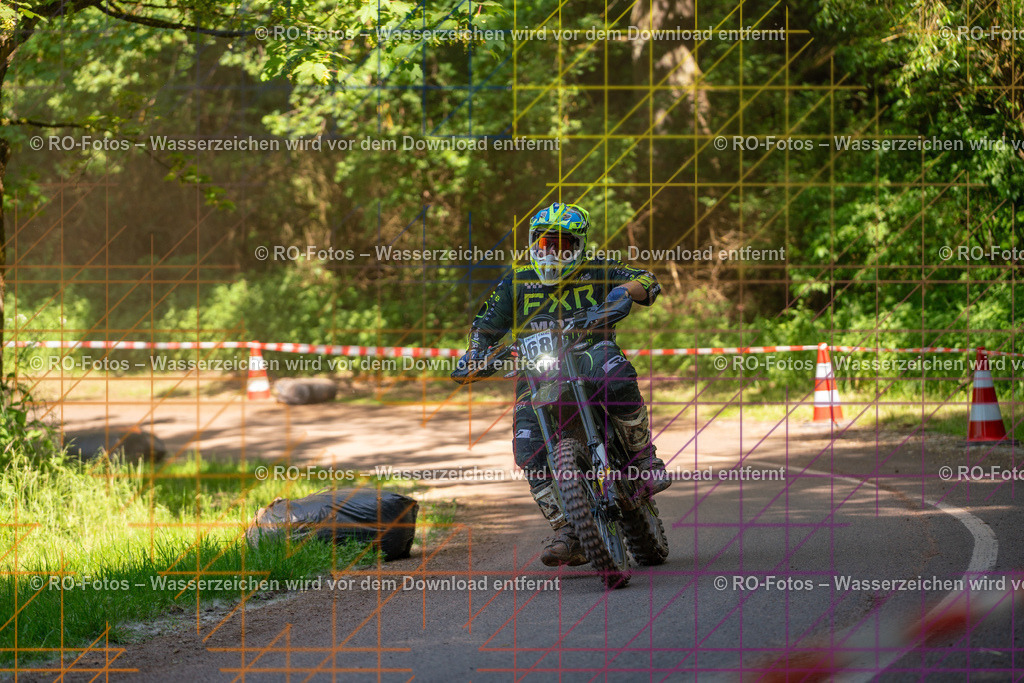 Wolfshausen 3 Lauf -923 | Sportfotografie von RO-Fotos: Motorsport, Motocross, Enduro, Laufveranstaltungen und Triathlon. Professionelle Fotos von Sportlern und Events. - Realisiert mit Pictrs.com