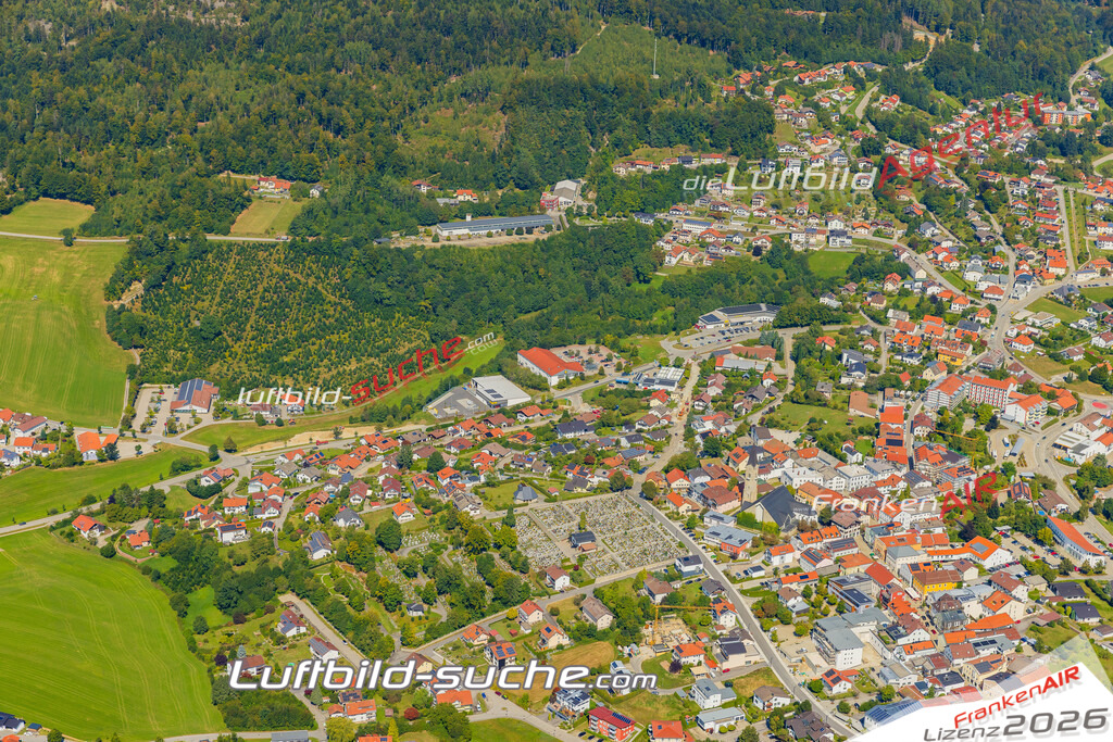 Luftaufnahme von Hauzenberg Vs Google Maps- Die Luftaufnahme wurde 2025 vom UL-Flugzeug heraus erstellt ( keine Drohne ) - Hochauflösende Luftaufnahme - für professionelle Ausdrucke geeignet. Die Geschenkidee !Mit Lizenz und Bildrechte bestellbar