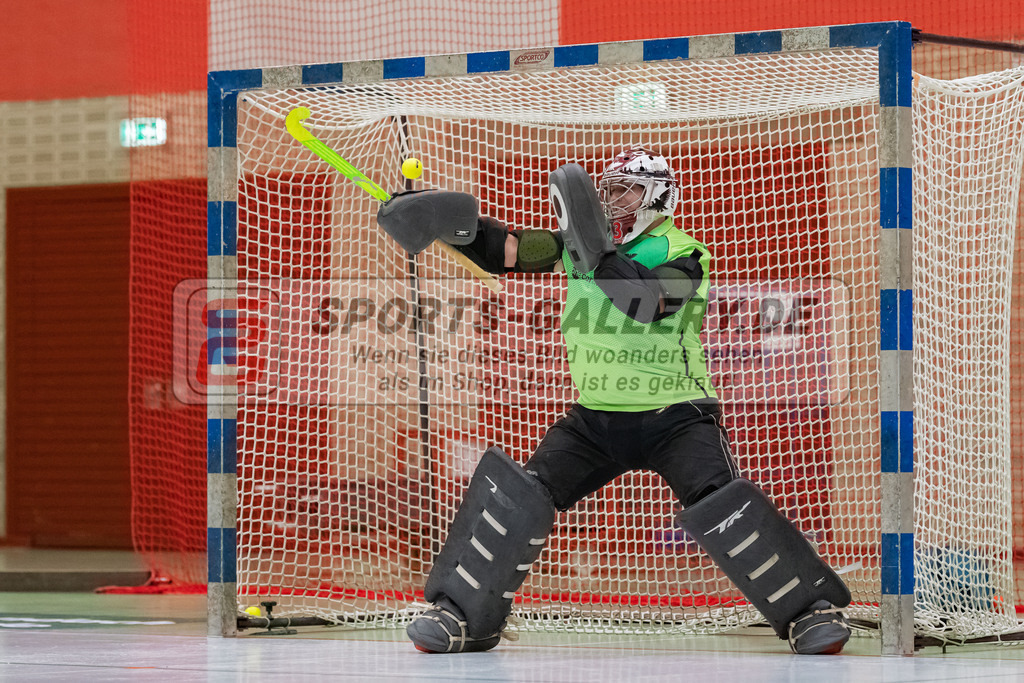HK_20230113_102644 | 1. Bundesliga ( Halle ) Herren Crefelder HTC - DSD Düsseldorf am 13.1.2023 Crefelder HTC  ( CHTC ) Halle Glockenspitz , Krefeld , Jonas Weißner Torwart ( DSD Düsseödorf #13 )