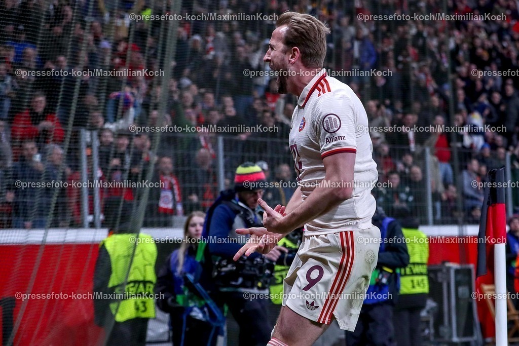 UCL11032502417 | 11.03.2025, Fußball, UEFA Champions League, Bayer 04 Leverkusen - FC Bayern München, Achtelfinale Rückspiel, BayArena, Saison 2024 2025: Torjubel nach dem 1:0 durch Torschütze Harry Kane (FC Bayern #9)DFB regulations prohibit any use of photographs as image sequences and or quasi-video.