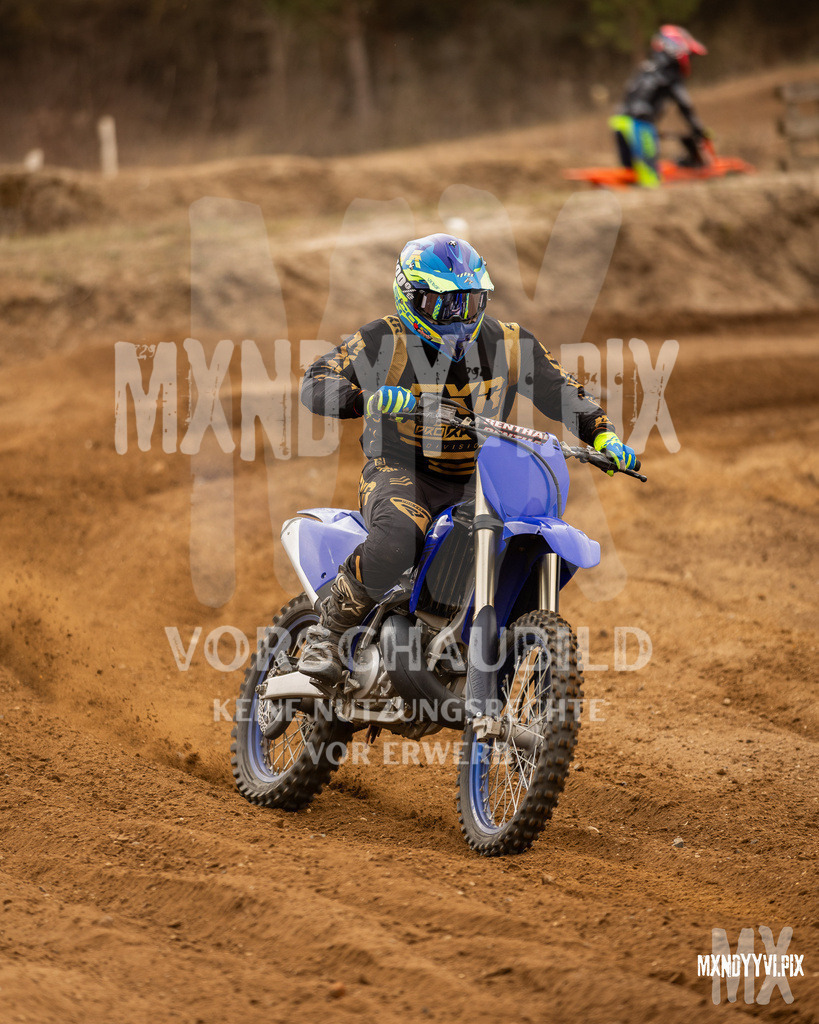 866A1149 | mxndyyvipix