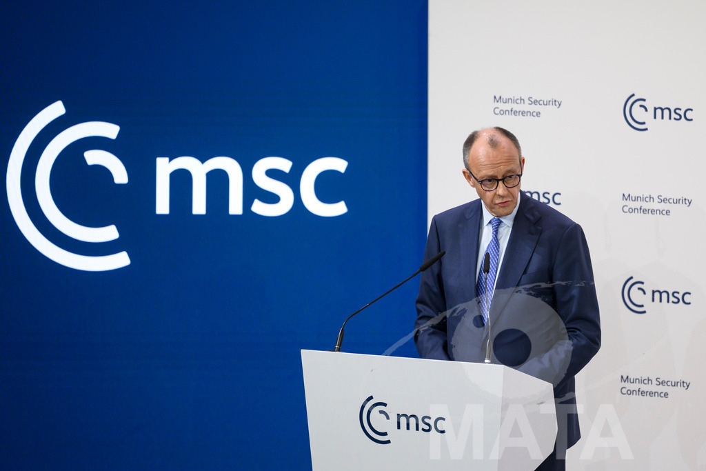 _DWI3464 | MATA IndoCon - Realisiert mit Pictrs.com