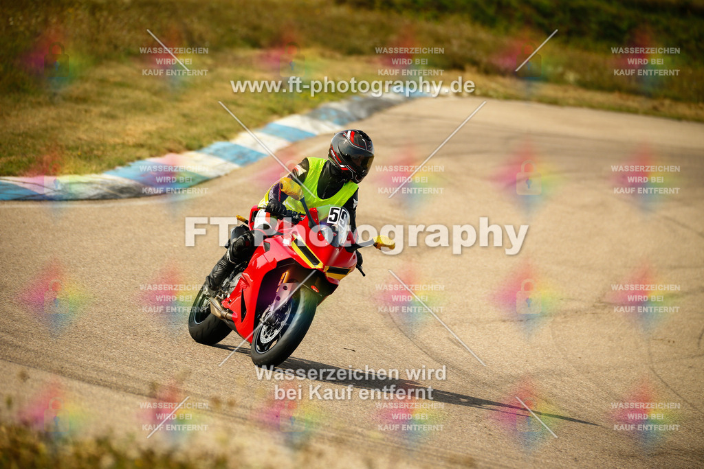 _MOT6467 | Hier findet Ihr Bilder von Touristenfahrten auf der Nürburgring Nordschleife oder von anderen Veranstaltungen die ich besucht habe. Viel Spass beim Durch Schauen 