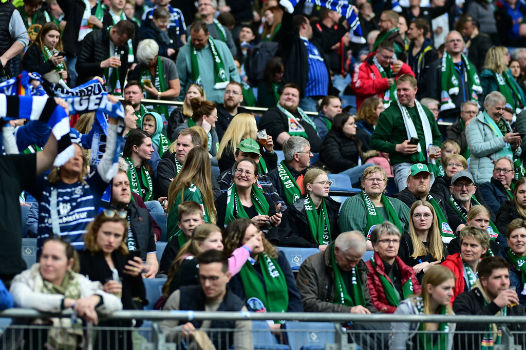 Fußball I Frauen I Saison 2024-2025 I DFB-Pokal I Halbfinale I Hamburger SV - SV Werder Bremen | Der Sportfotograf. - Realisiert mit Pictrs.com