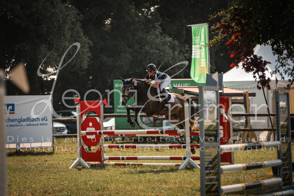 13.FrPfA00099 | Leoni Ertmer Photography - Realisiert mit Pictrs.com