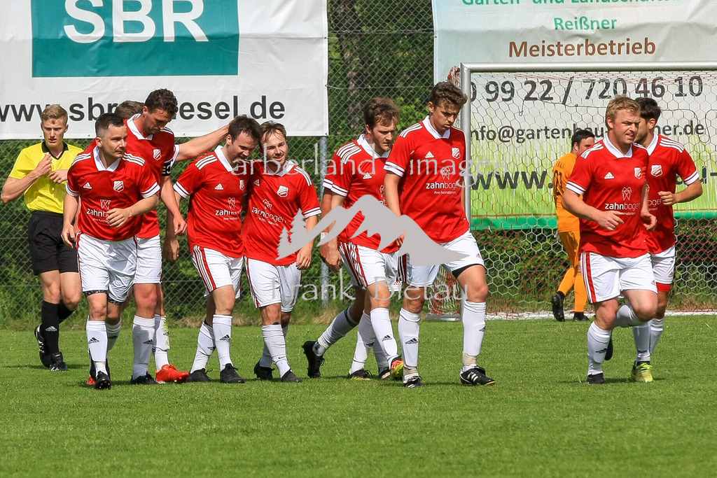 993T0832 | Medien- Sport- Entertainmentfotos