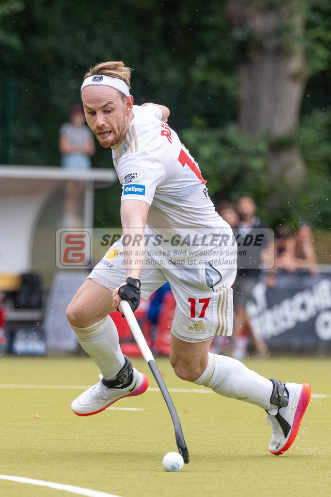 SFE_20230916_0042 | Hockey 1. Bundesliga Herren Rot-Weiss - TSV Mannheim am 16.09.2023 in Köln (KTHC Stadion Rot-Weiss Köln Tennis and Hockey Club), Photo: Stephan Fehrmann 2023 (Sports-Gallery),Christopher Rühr ( Rot-Weiss Köln #17 )