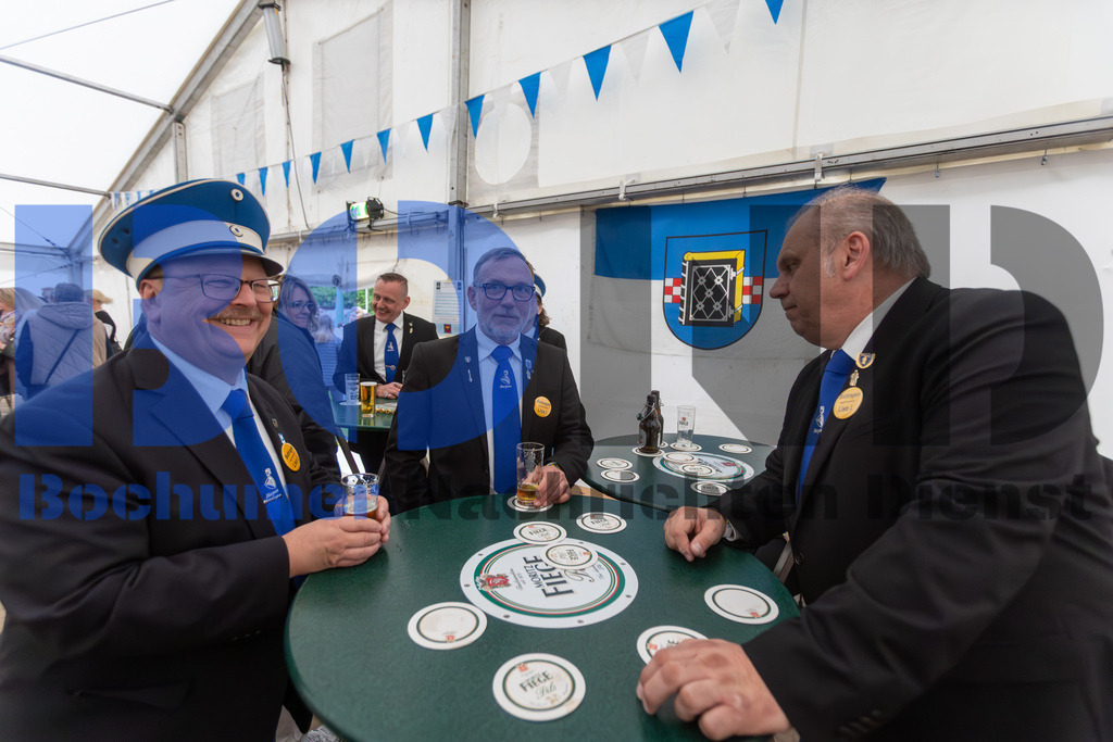 JEM_DORHAR20250425-17 | bond - Realisiert mit Pictrs.com