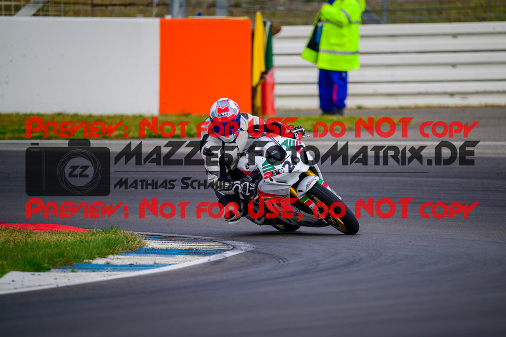 MaZZes_Fotomatrix_20250421_6007705_2429 | WEISS