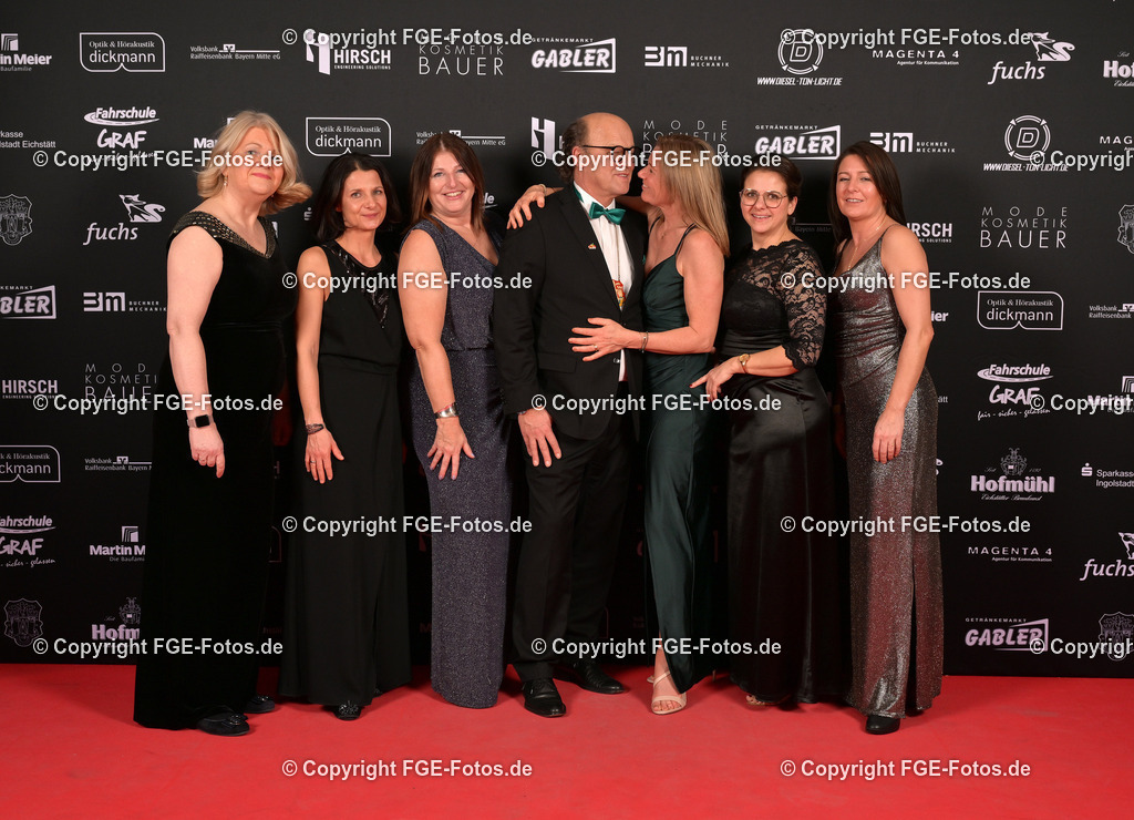 20240128-fge-fotos-0406 | Hofball der FGE am 28.01.2024 im Alten Stadttheater in Eichstätt. - Realisiert mit Pictrs.com