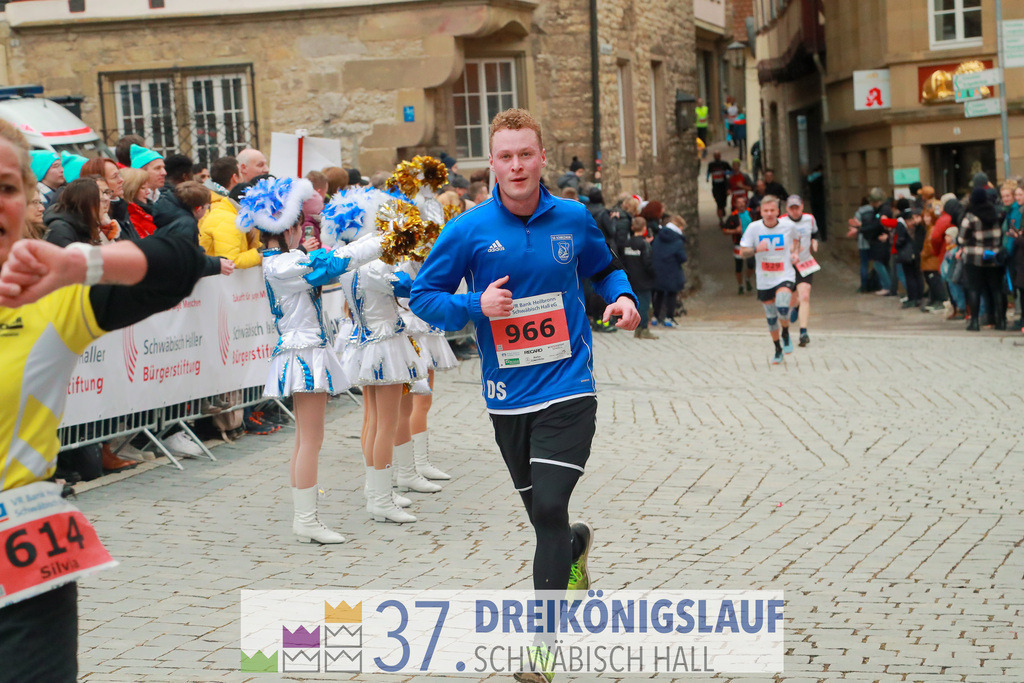 VR Bank Hauptlauf 10000m | 3 Koenigslauf 2023 - Realisiert mit Pictrs.com