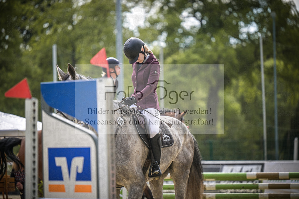 DOS_0879 | Entdecke hochwertige Reitturnierfotos von Foto Oger. Professionell, emotional und authentisch – jetzt Lieblingsmomente im Shop bestellen.Deutschlandweite Turnierfotografie. - Realisiert mit Pictrs.com