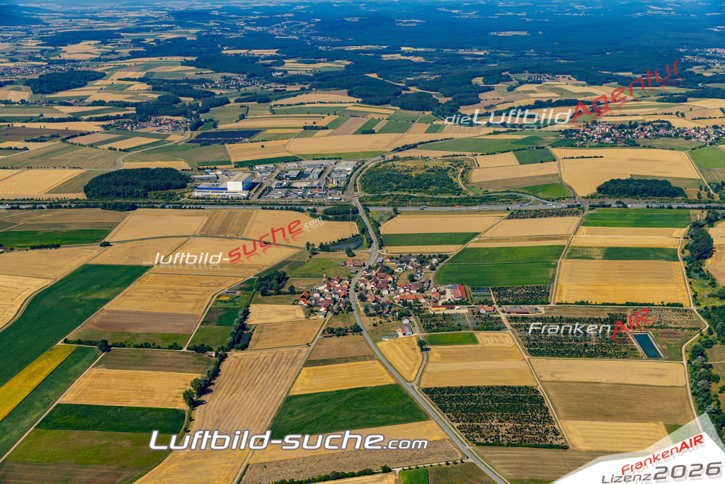 Aktuelles Luftbild von Sindersdorf Hilpoltstein - Die Luftaufnahme wurde 2022 mittels UL-Flugzeug erstellt ( keine Drohne ) - hochauflösende Kamera-Systeme von  Canon -Beste Qualität - Für grossformatige Ausdrucke geeignet. Die Geschenkidee !