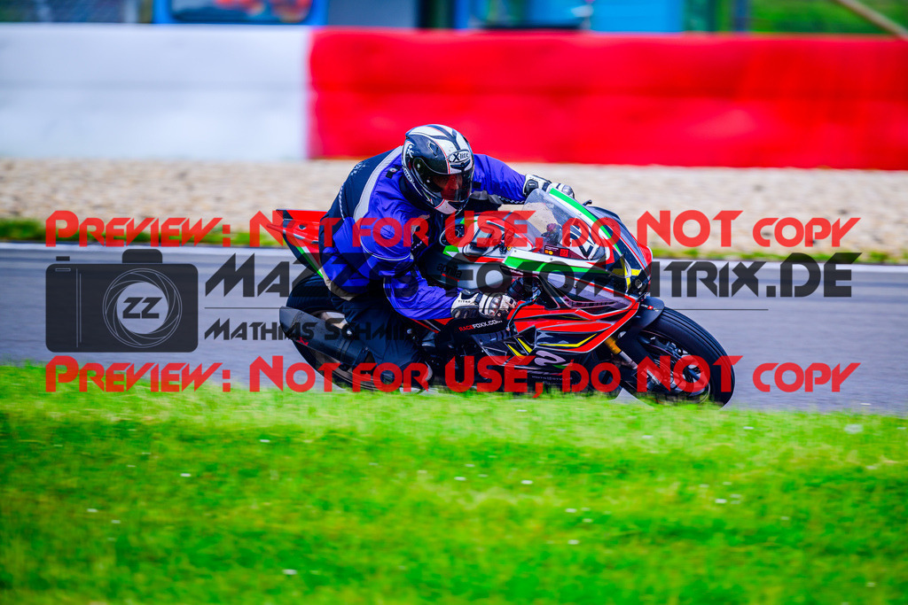 MaZZes_FotoMatrix_240519_6007705_8645 | Fotograf Mathias Schmid
Sportfotograf,
Eventfotograf,
Hochzeitsfotograf,
Portraitfotograf