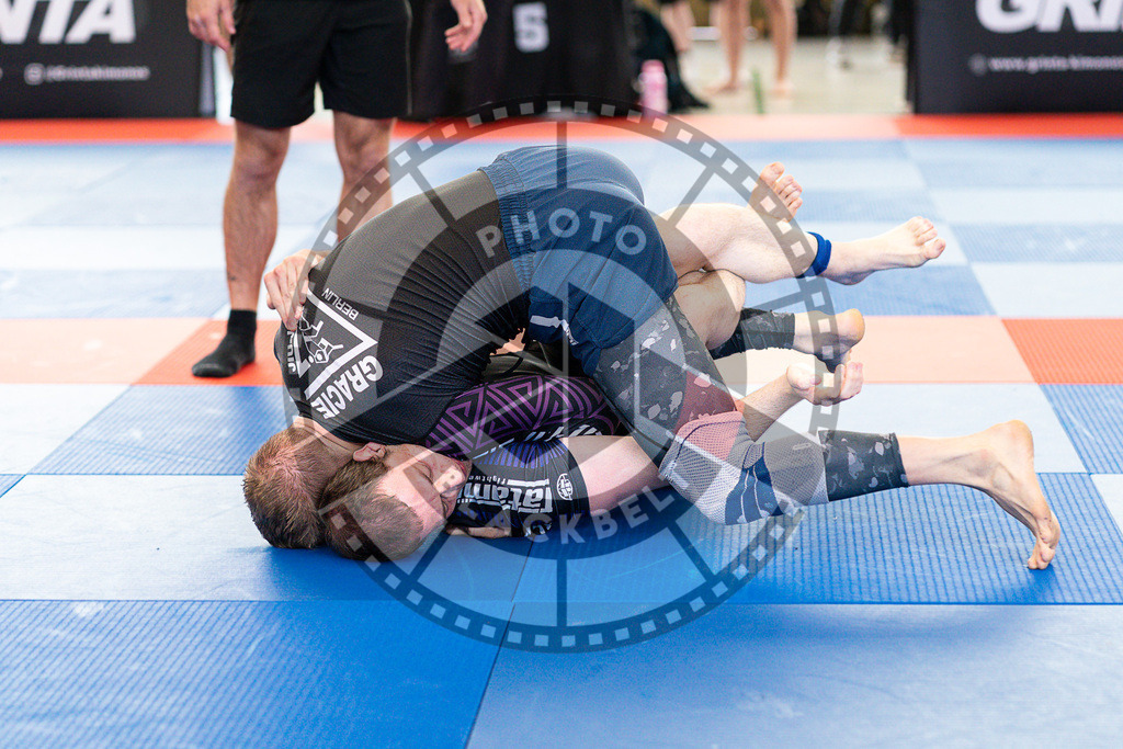 20250510PBB3454 | Athletes compete during the JJLG Berlin Open Jiu-Jitsu Championship on May 10, 2025 in Berlin, Germany. © Chiara Dazi / photoblackbelt