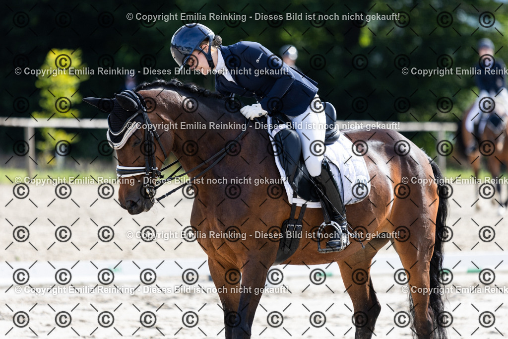 CL5A5567 | Emilia Reinking Fotografie - Realisiert mit Pictrs.com