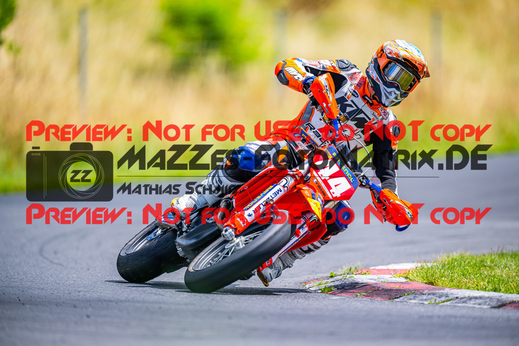 MaZZes_FotoMatrix_240713_6007705_8197 | S1