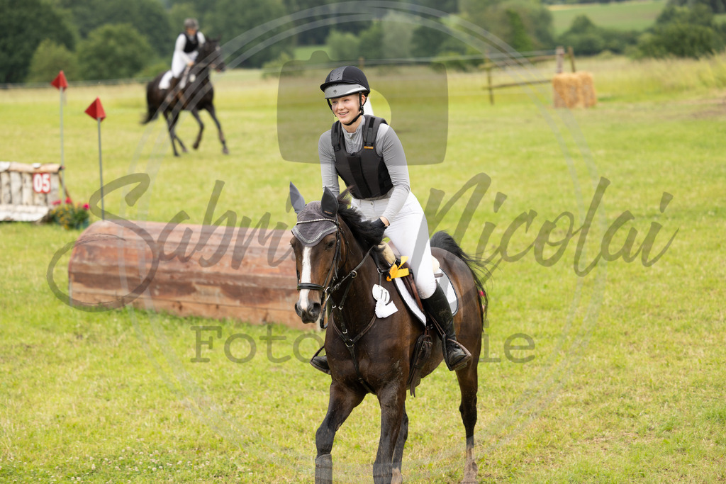 994A2162 | sabrinanicolaifotografie - Realisiert mit Pictrs.com