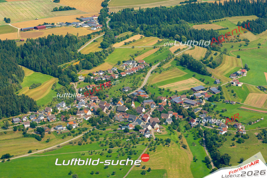 Das Luftbild zeigt : Böffingen Glatten - Die Luftaufnahme wurde 2024 vom UL-Flugzeug aus erstellt ( keine Drohne ) - Hochauflösende Luftaufnahme - Für grossformatige Ausdrucke geeignet. Die Geschenkidee !Mit Lizenz und Bildrechte bestellbar