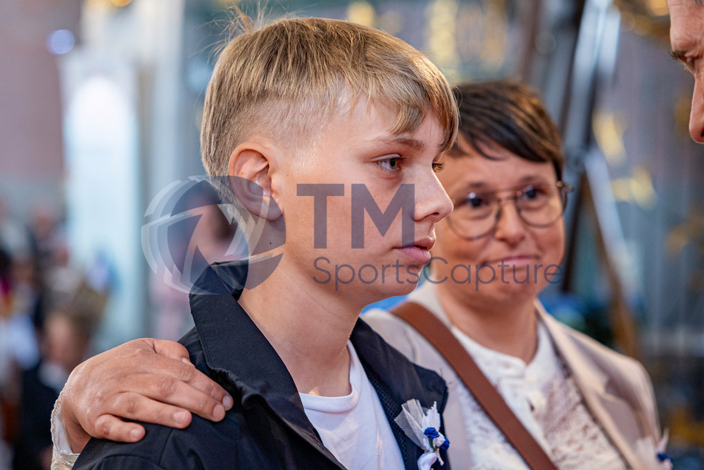 Trainproduction-20240519-1 | Firmung Klagenfurt-Dom 19.05.2024 10:30 Uhr