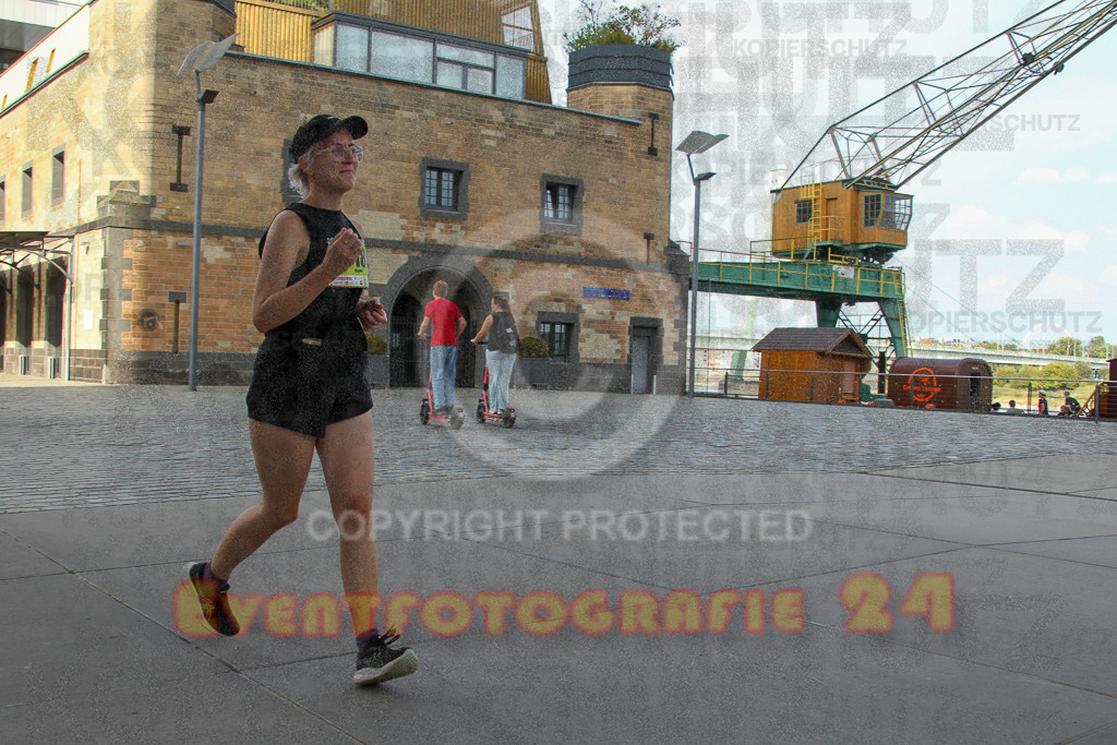 250920_1545_EV4_9525 | Sportfotografie im Rhein-Sieg Kreis, Köln, Bonn, NRW, Rheinland Pfalz, Hessen, etc. Unser Tätigkeitsfeld umfasst den Laufsport vom Volkslauf über den Marathon, Duathlon, Triathon bis zum Ultralauf wie Kölnpfad Ultra oder Schindertrail.