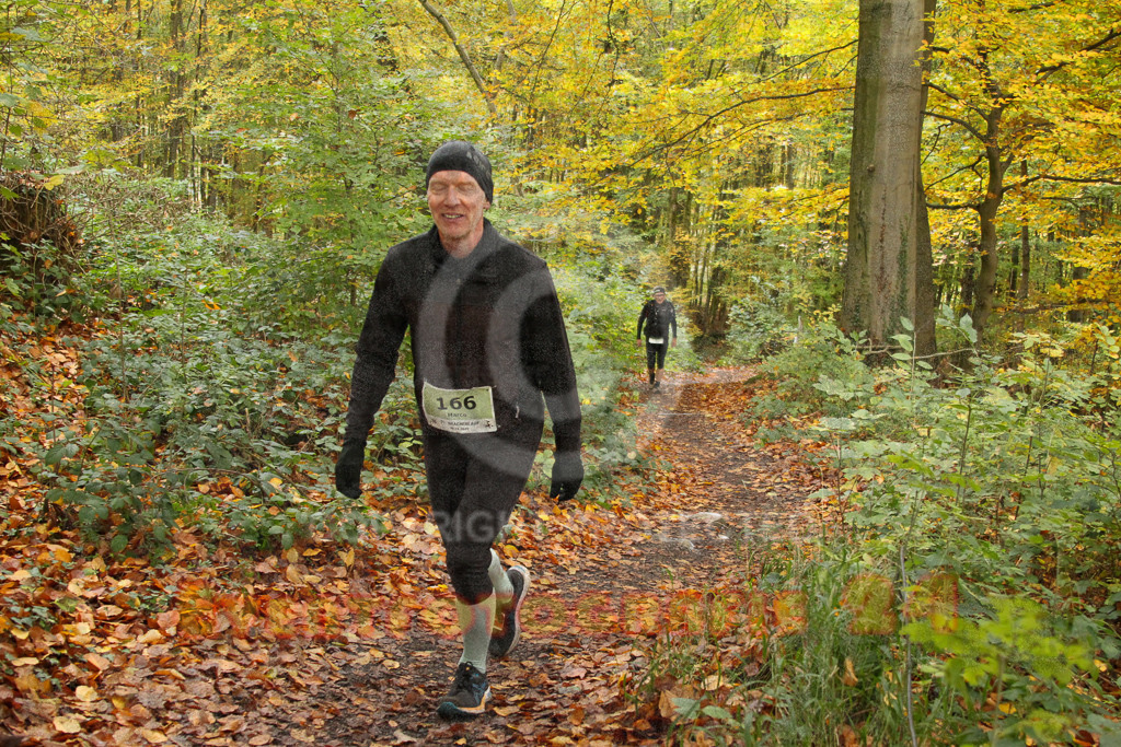 251026_1317_EV4_6729 | Sportfotografie im Rhein-Sieg Kreis, Köln, Bonn, NRW, Rheinland Pfalz, Hessen, etc. Unser Tätigkeitsfeld umfasst den Laufsport vom Volkslauf über den Marathon, Duathlon, Triathon bis zum Ultralauf wie Kölnpfad Ultra oder Schindertrail.