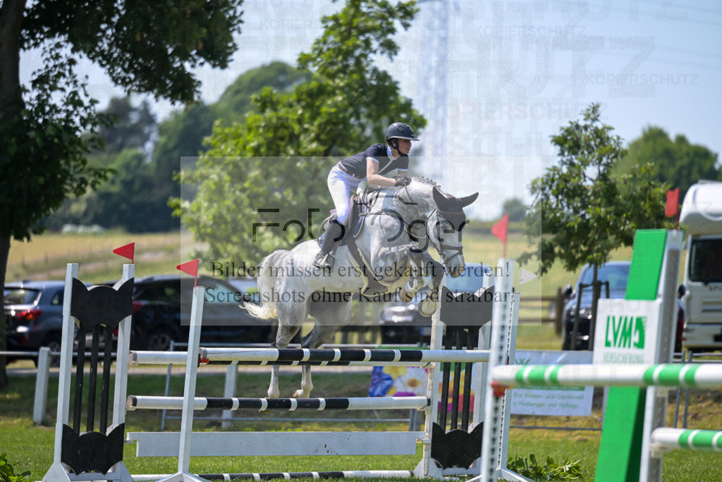 Reitturnier Voxtrup | Entdecke hochwertige Reitturnierfotos von Foto Oger. Professionell, emotional und authentisch – jetzt Lieblingsmomente im Shop bestellen.Deutschlandweite Turnierfotografie. - Realisiert mit Pictrs.com