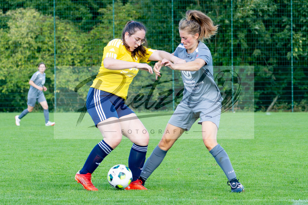 20260906_RULSVK_0892 | Fußball, Frauen:   beim Spiel der Kreisliga zwischen SG Rulle/Haste vs. SV Kettenkamp am 06.09.2026 im Stavermann-Sportpark in Rulle/Wallenhorst, Deutschland.(Foto von Nico Paetzel) - Realisiert mit Pictrs.com