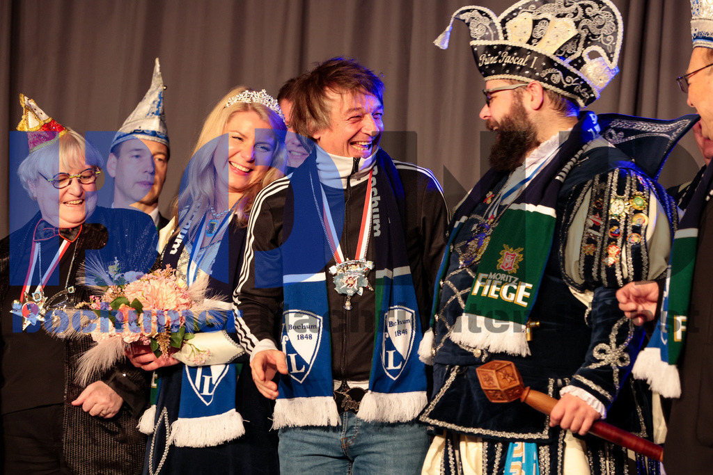 SES_GROKABO20250202-43 | bond - Realisiert mit Pictrs.com