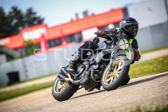 0213-250503_DCB-005_213 | Deine Full-Service-Agentur für ✔️Videoproduktionen und ✔️Motorsportfotografie Jetzt Angebot anfragen!